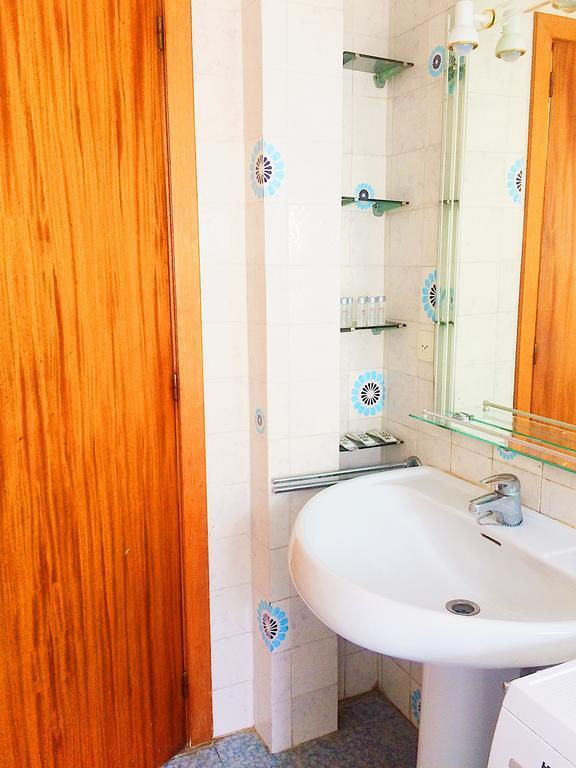 Hostal La Marina Platja d'Aro Esterno foto
