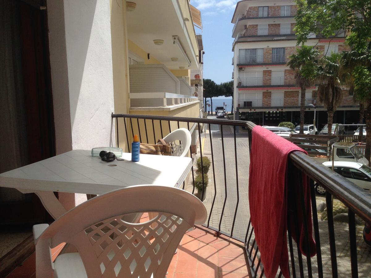 Hostal La Marina Platja d'Aro Esterno foto